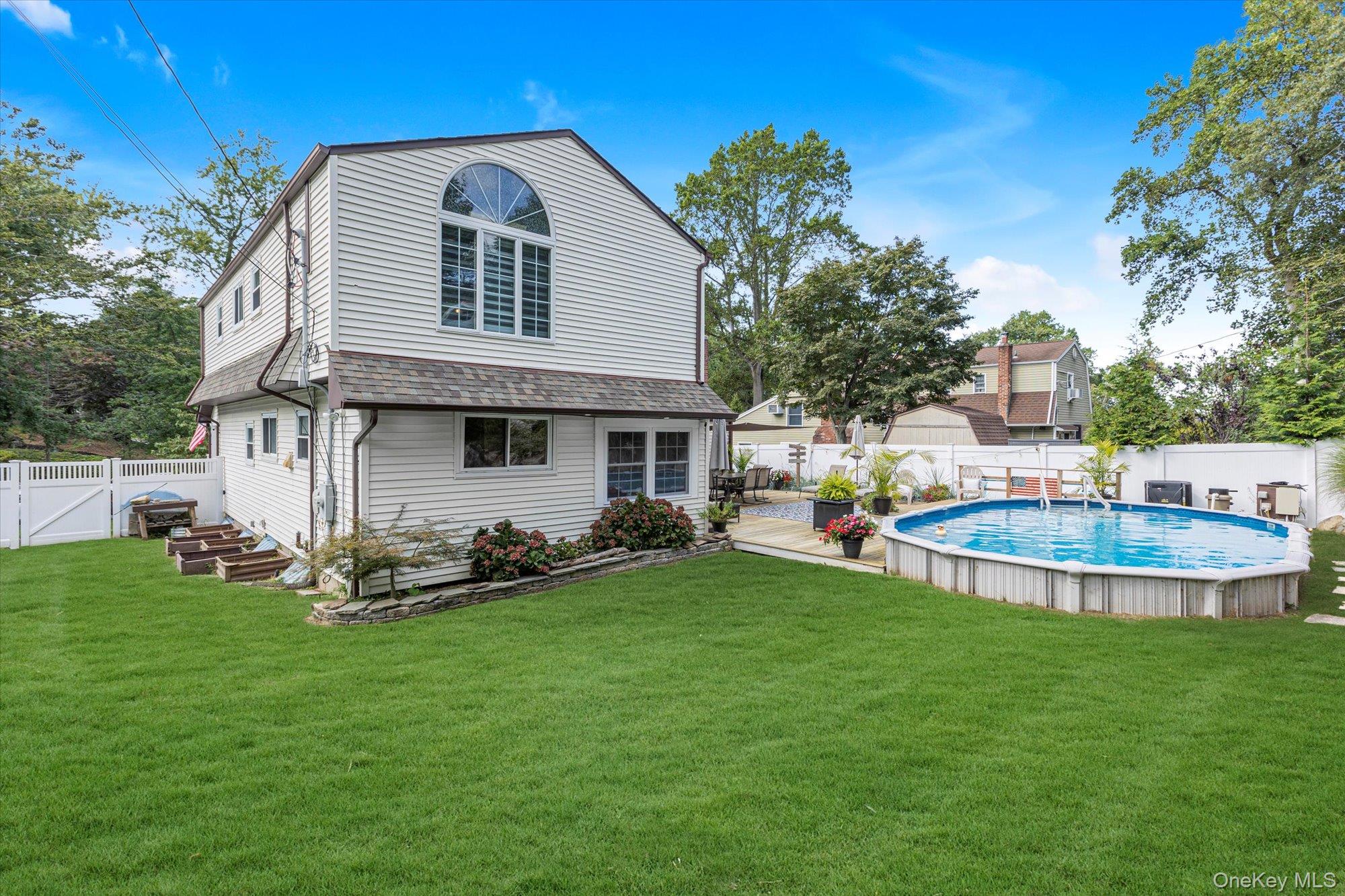 47 Ravenwood Drive