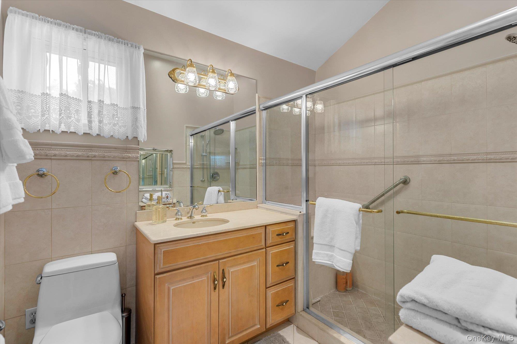 47 Ravenwood Drive