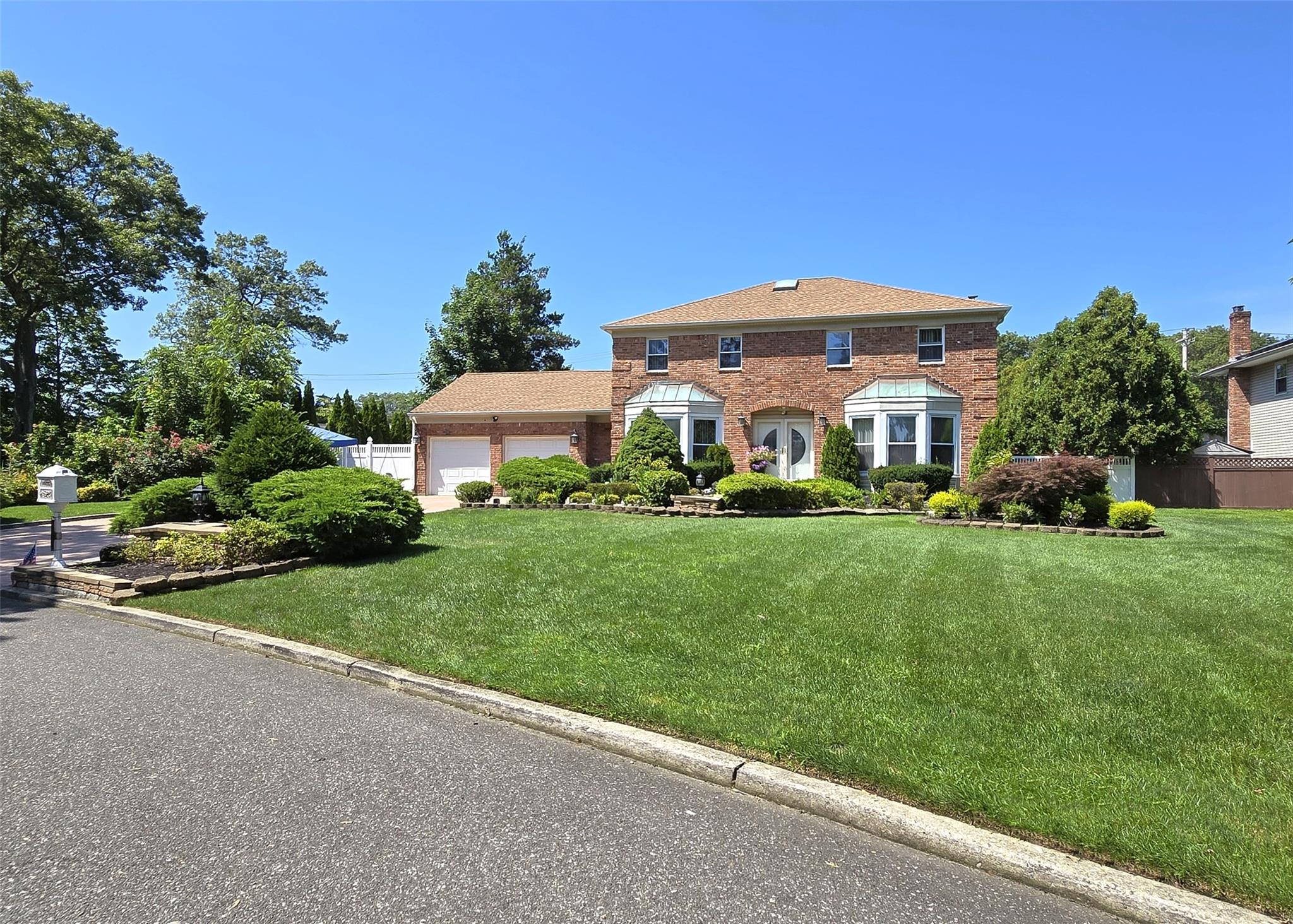 29 Charlemagne Drive