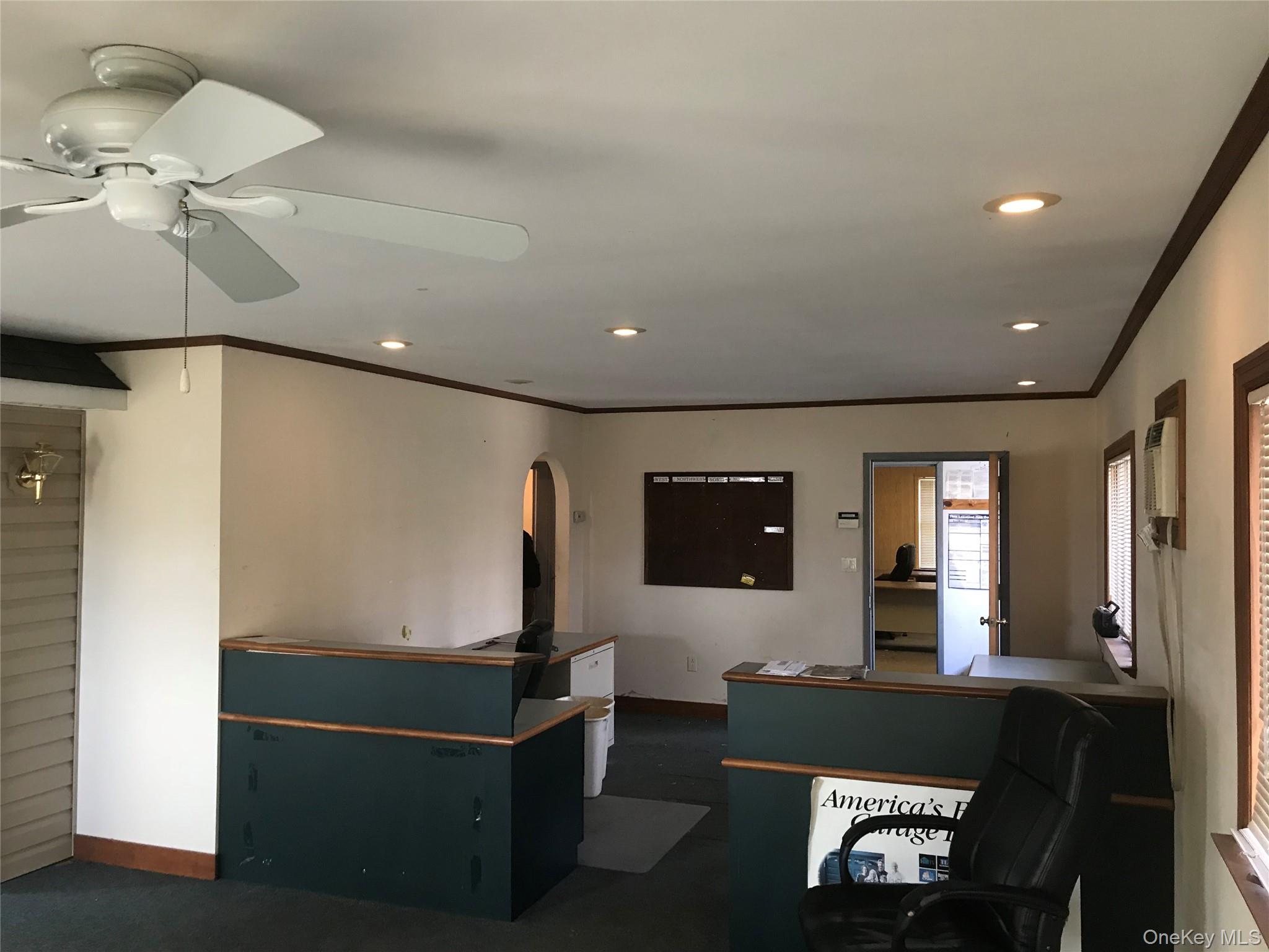 1115 Montauk Highway