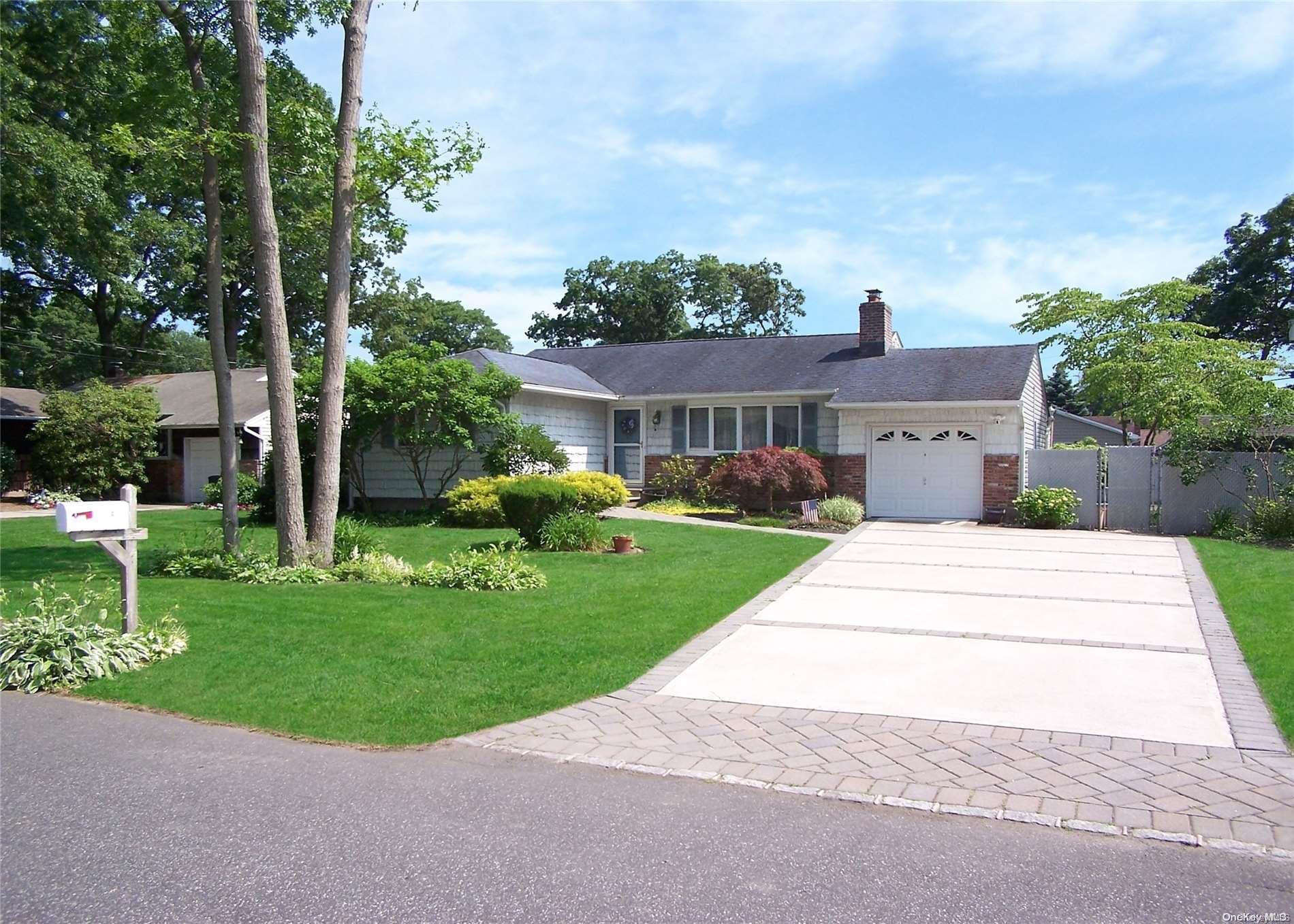 374 Mollie Boulevard