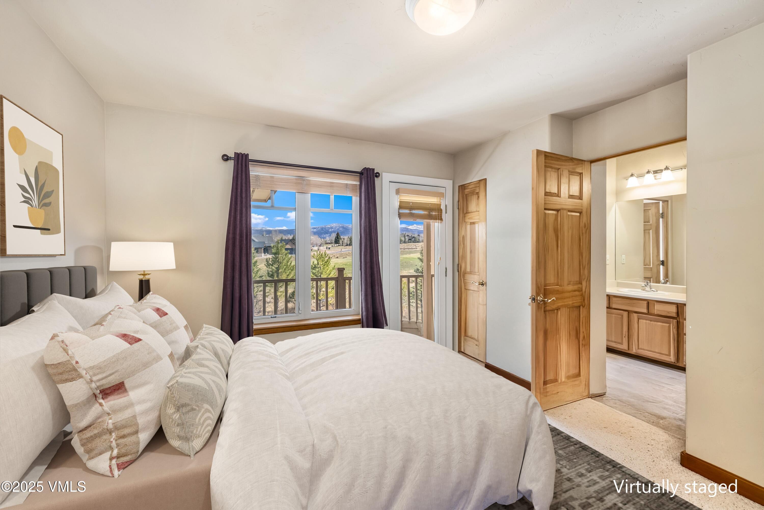 111 E Double Hitch Drive