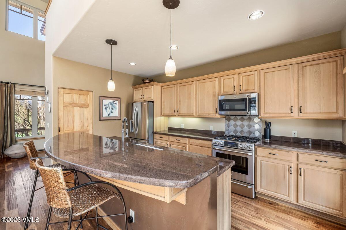 111 E Double Hitch Drive