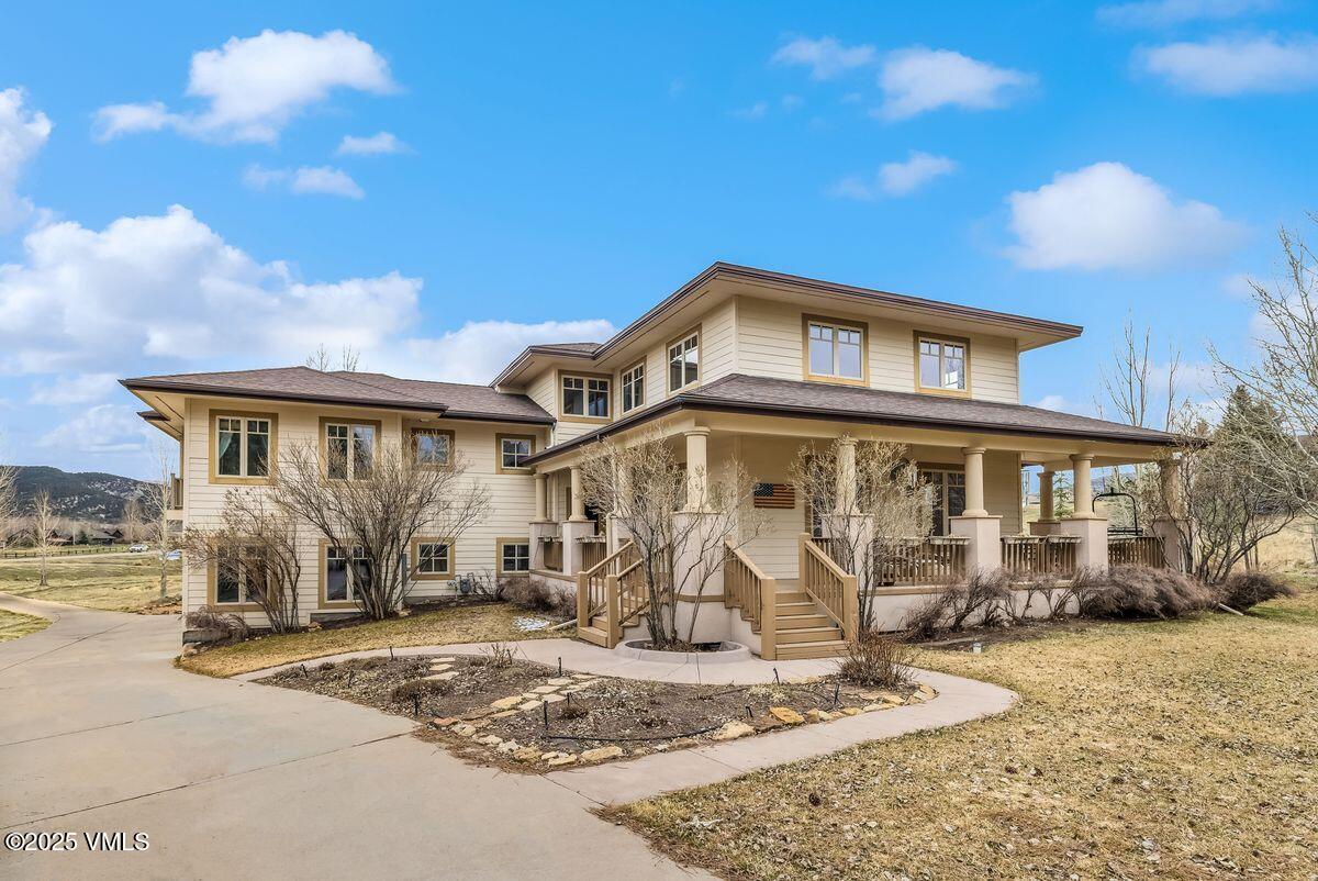 111 E Double Hitch Drive