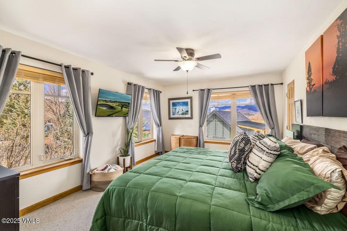 111 E Double Hitch Drive