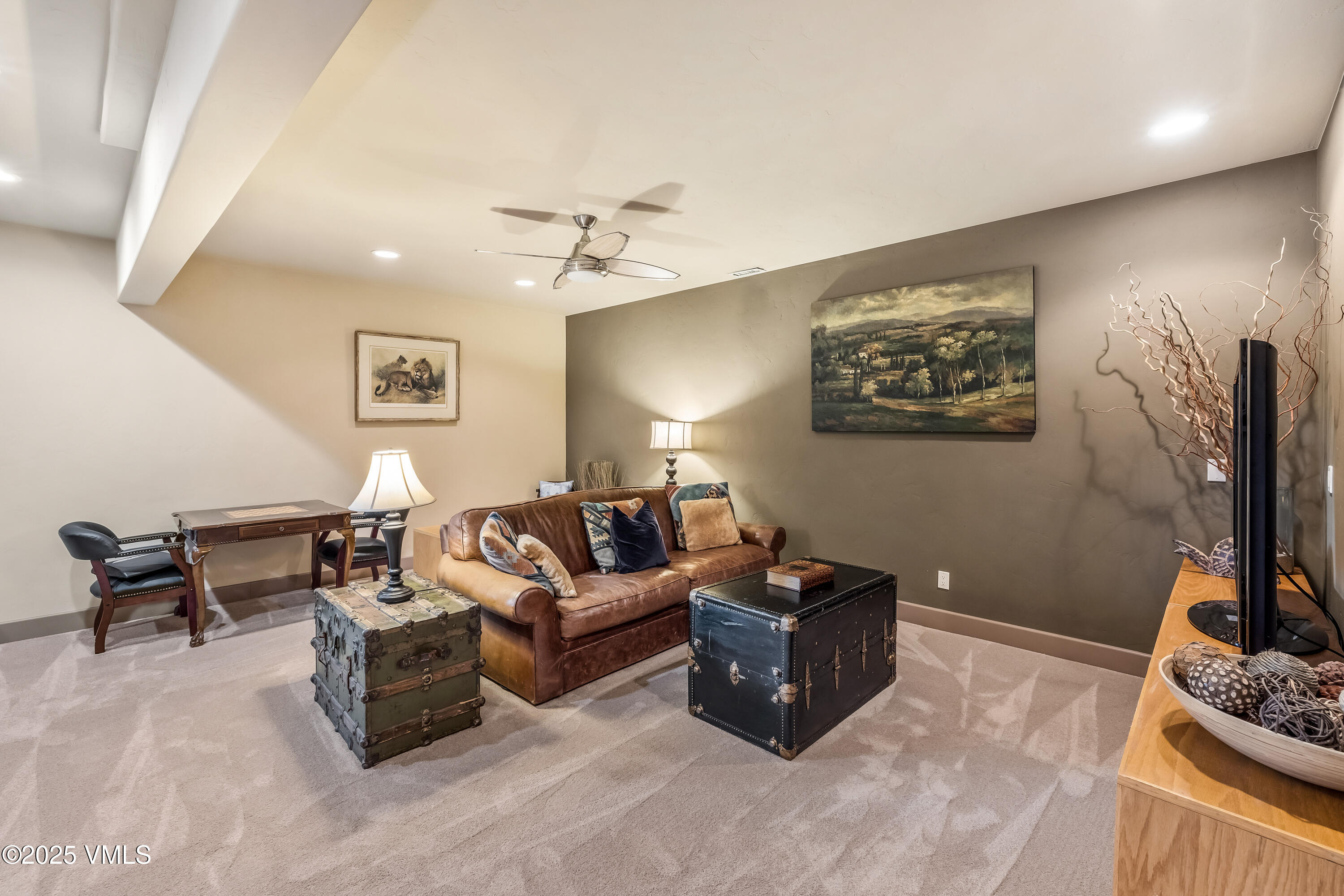 111 E Double Hitch Drive