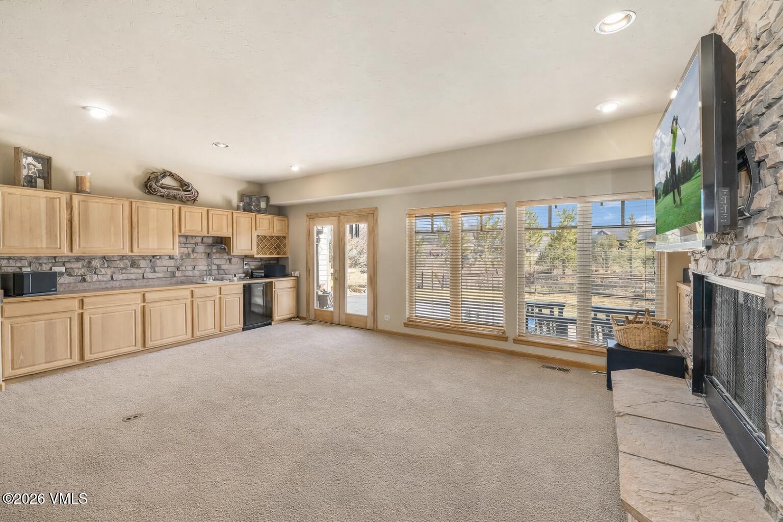 111 E Double Hitch Drive