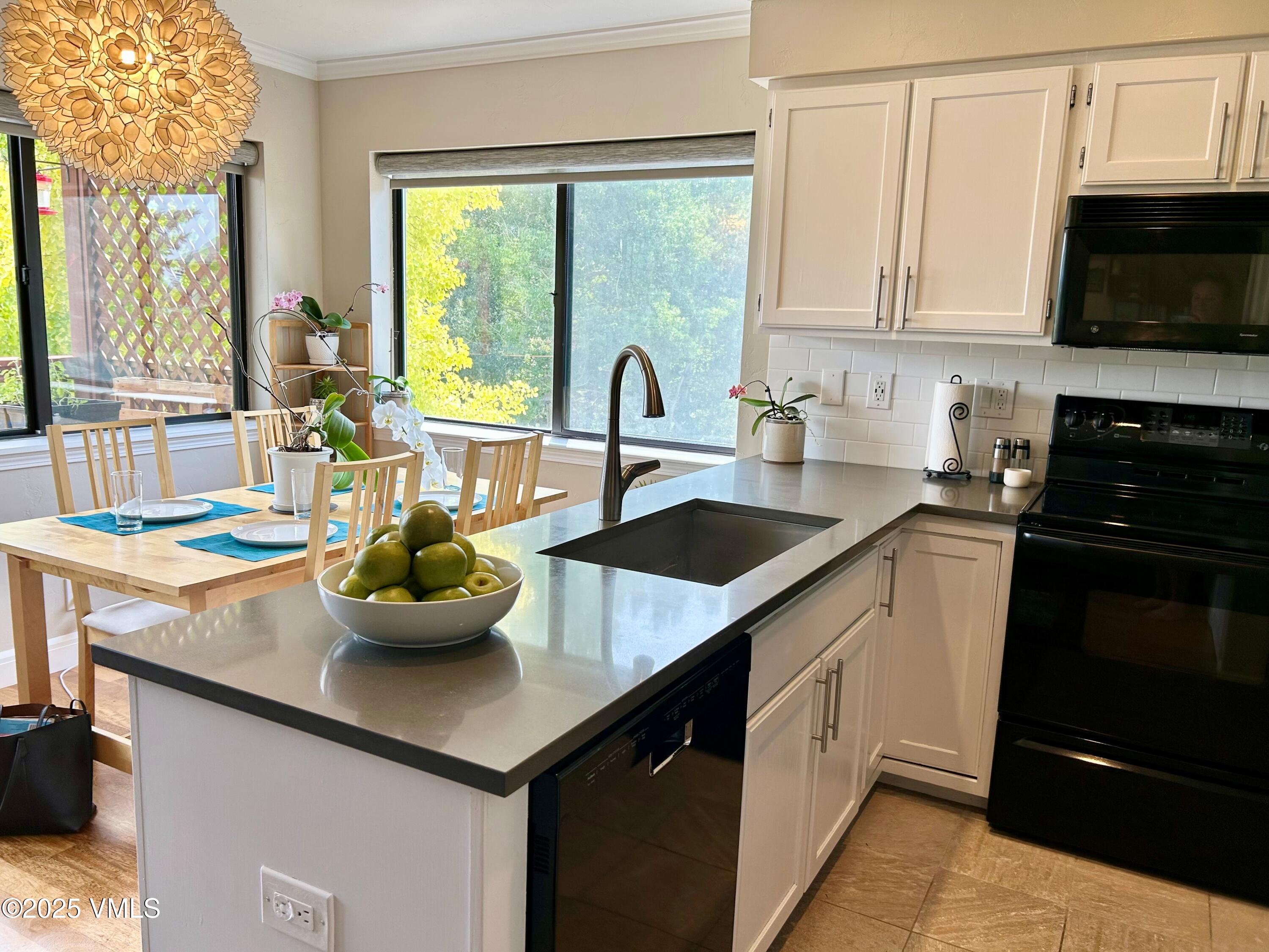 3008 Wildridge Road, B2