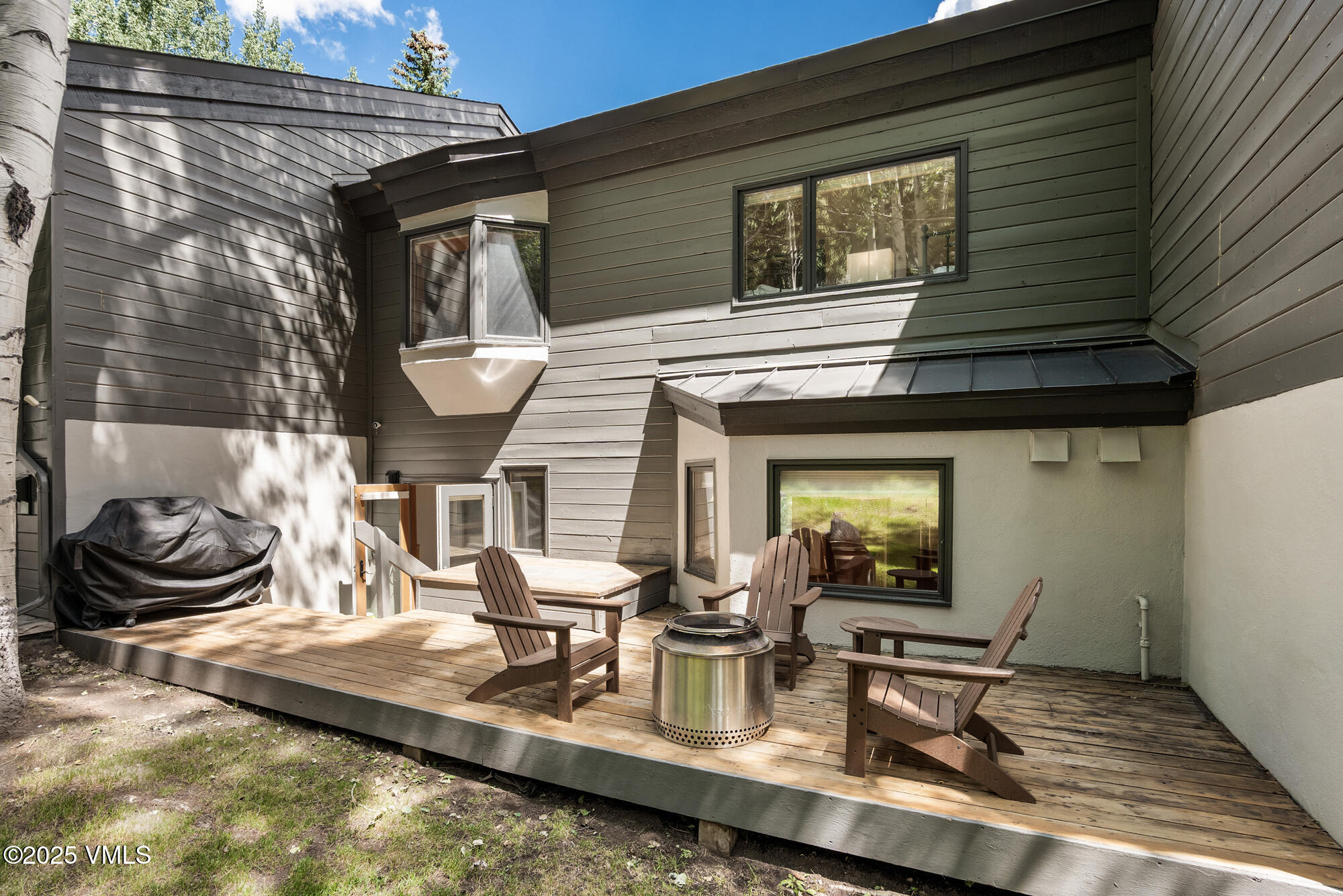 1635 Golf Terrace, 29