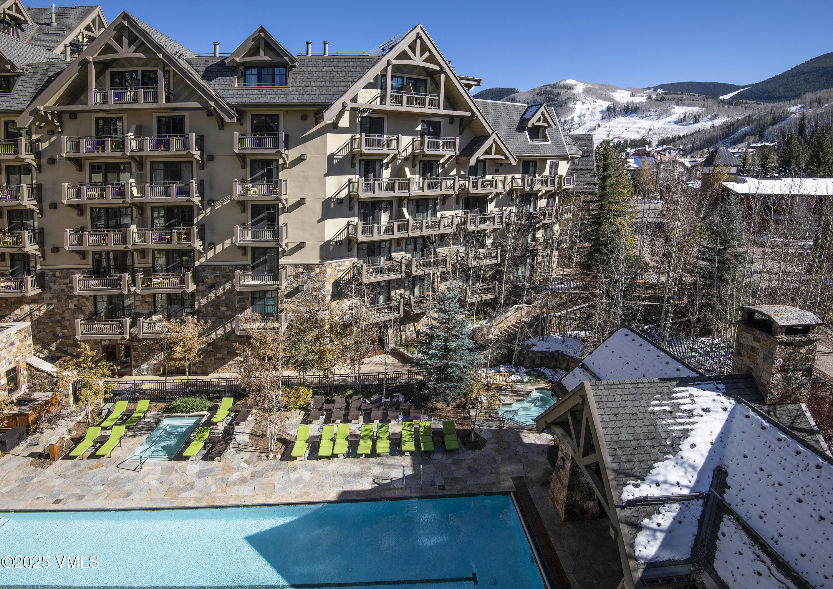 1 Vail Unit: 6102L