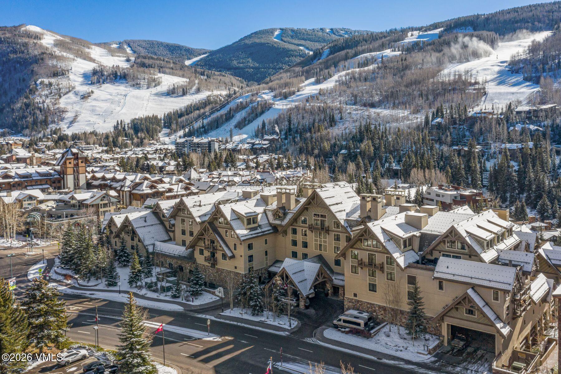 "Resolution" | Four Seasons Private Residence #9204