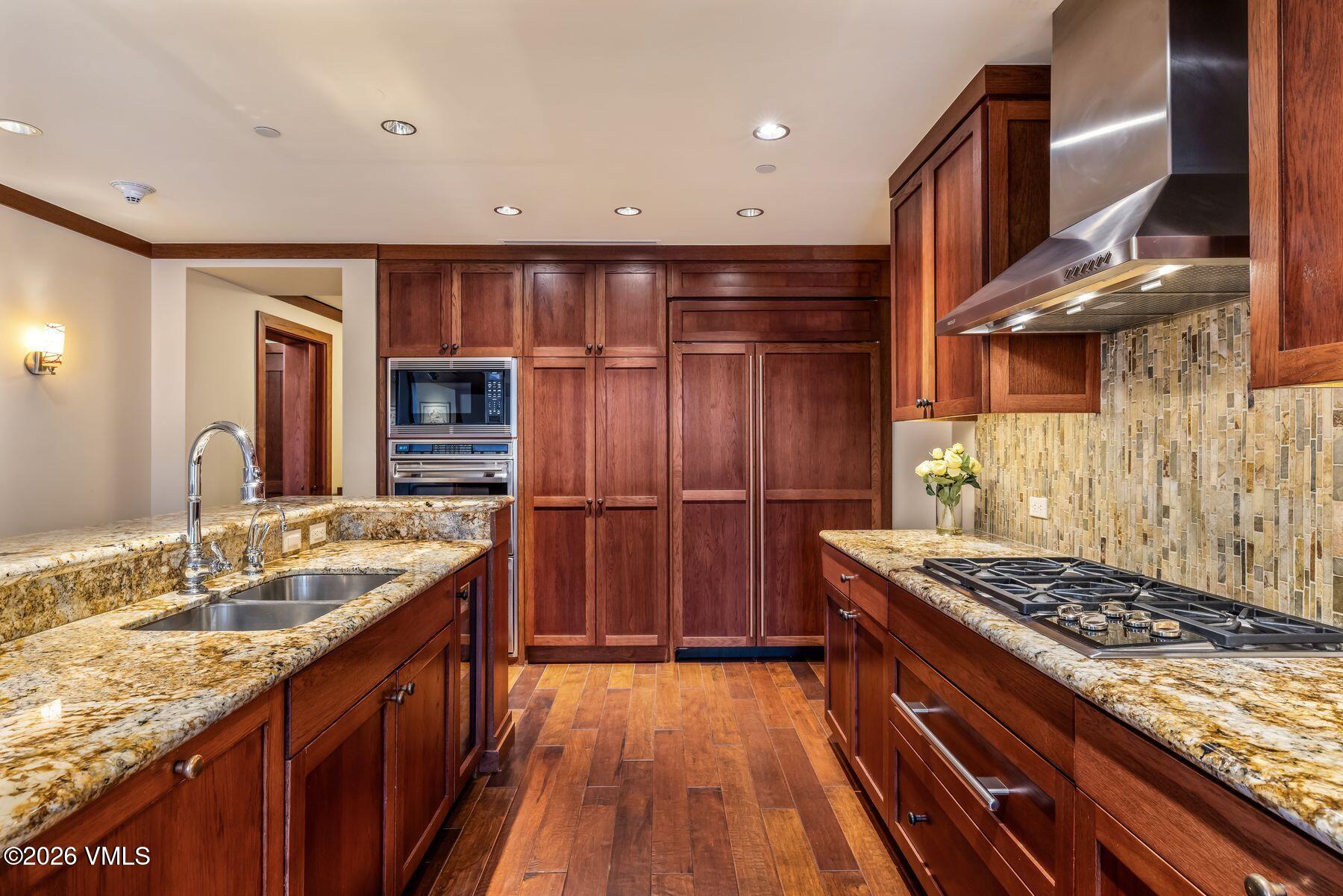 "Resolution" | Four Seasons Private Residence #9204