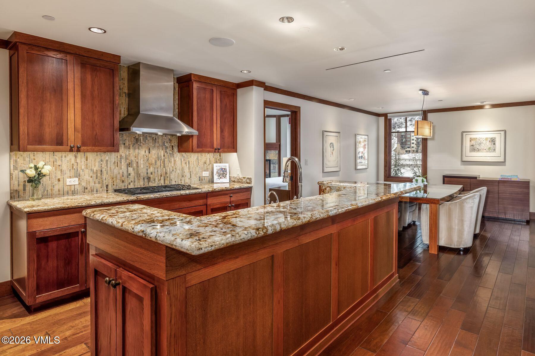 "Resolution" | Four Seasons Private Residence #9204