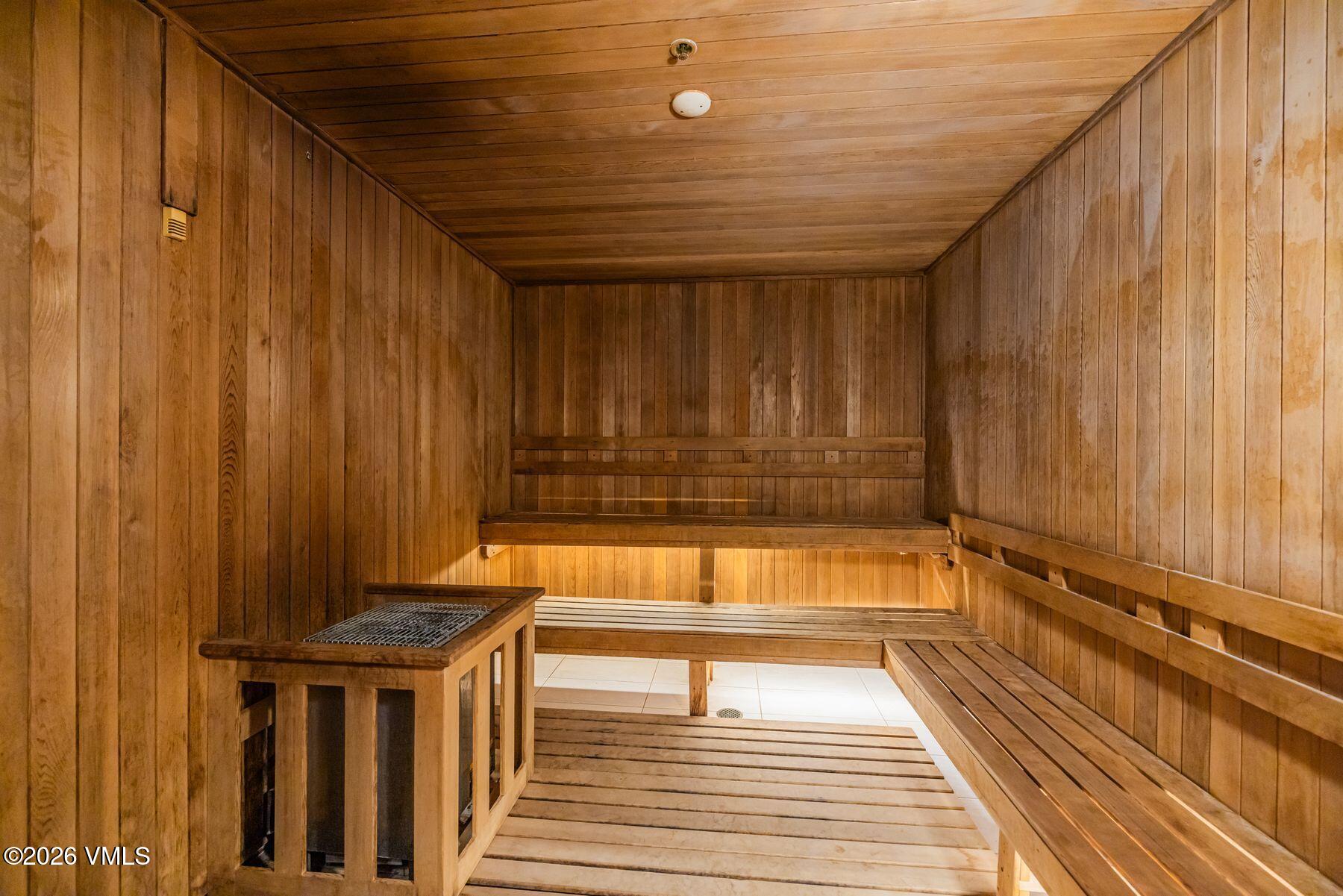 "Resolution" | Four Seasons Private Residence #9204