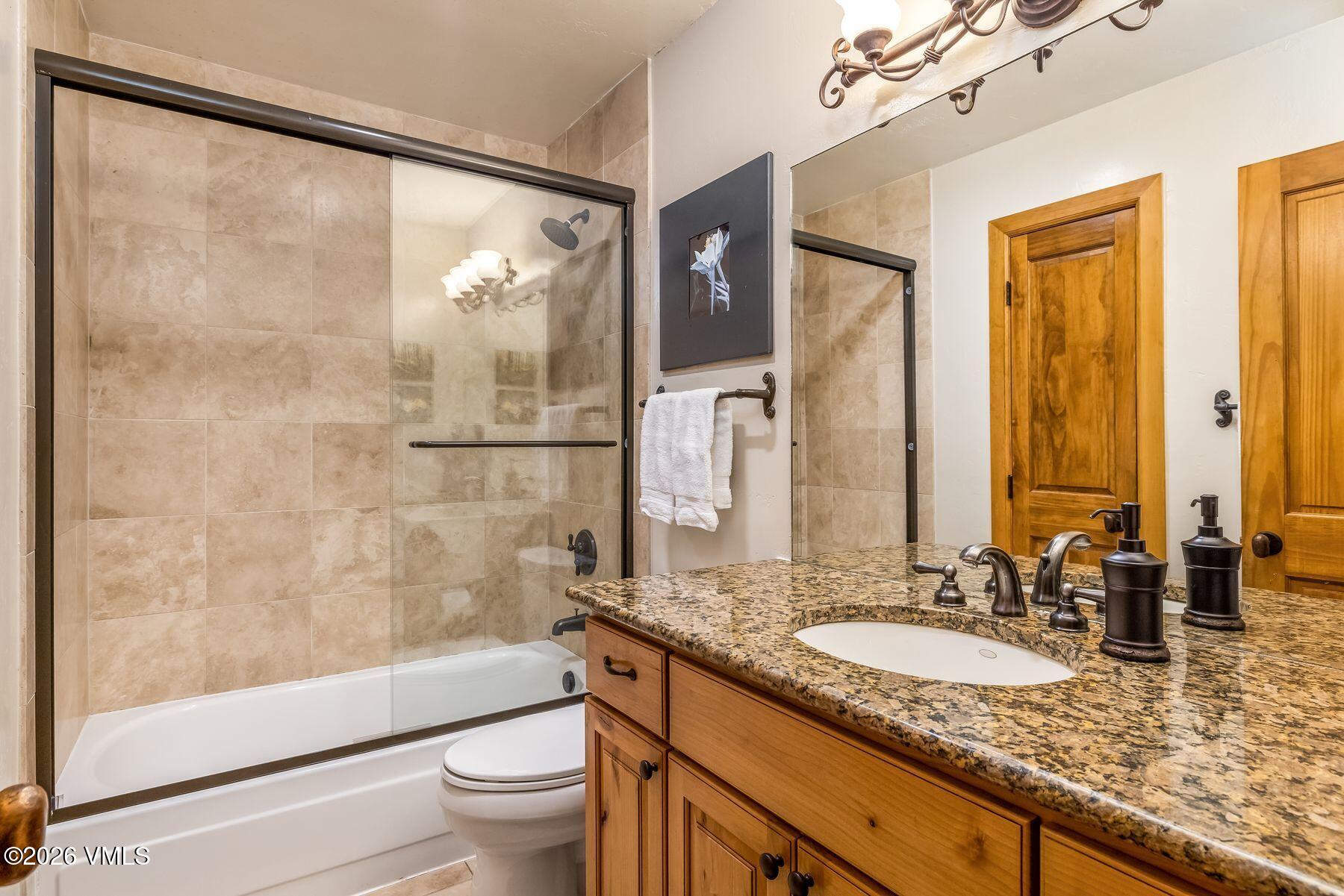 232 Larkspur Lane East, Eagle-Vail Unit: East