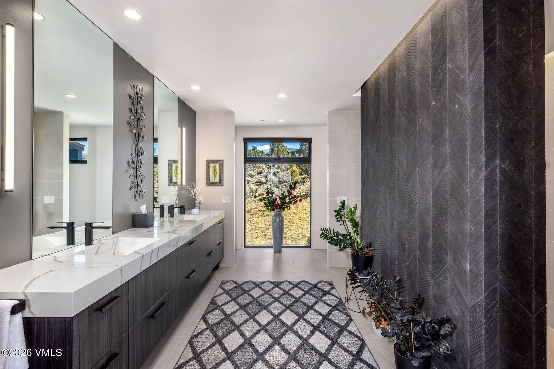 891 E Haystacker Drive