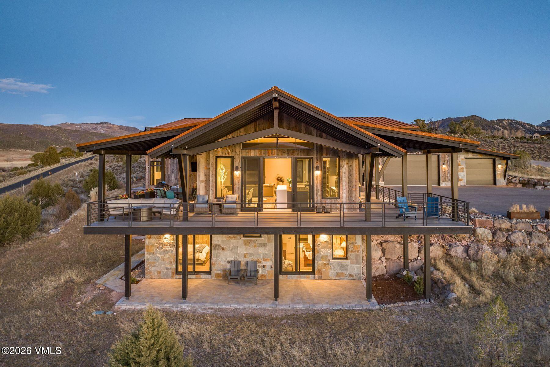 891 E Haystacker Drive