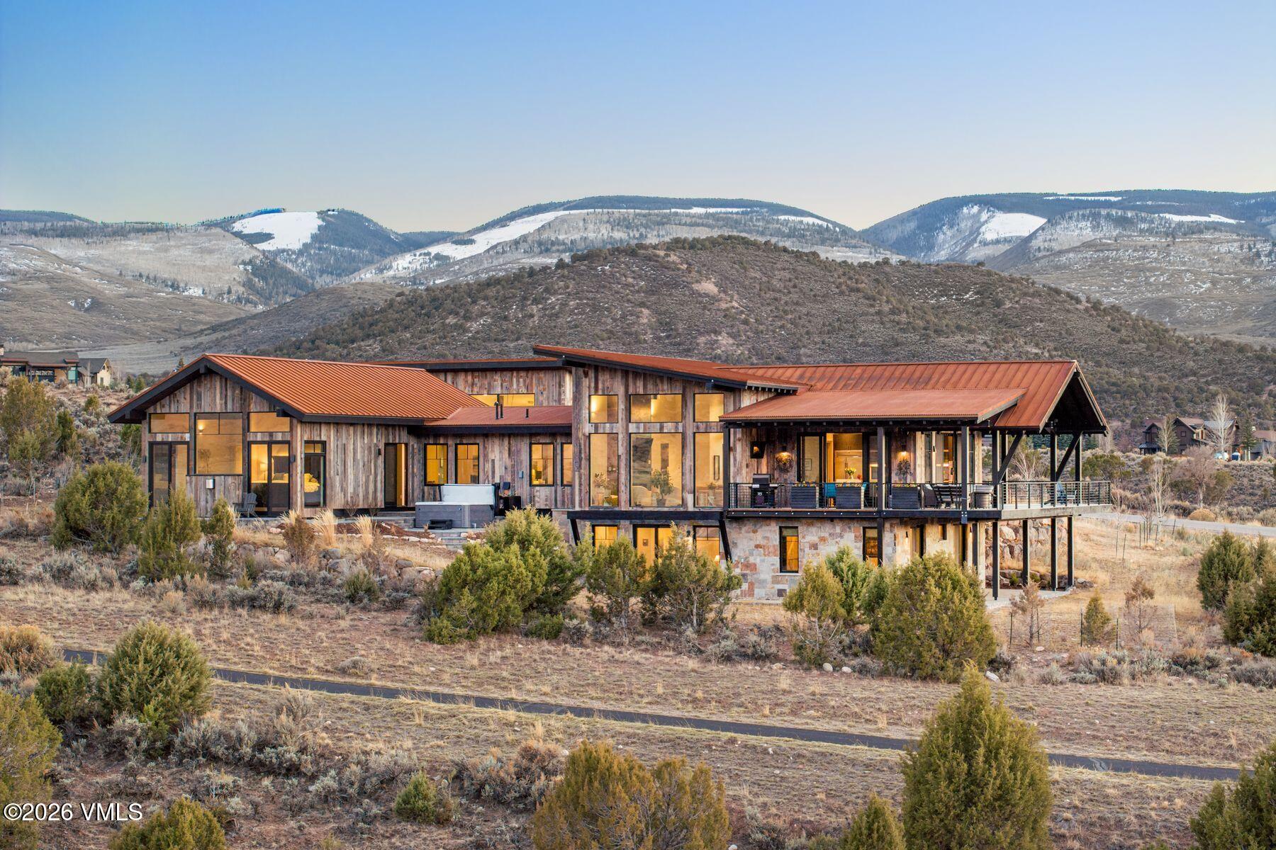 891 E Haystacker Drive