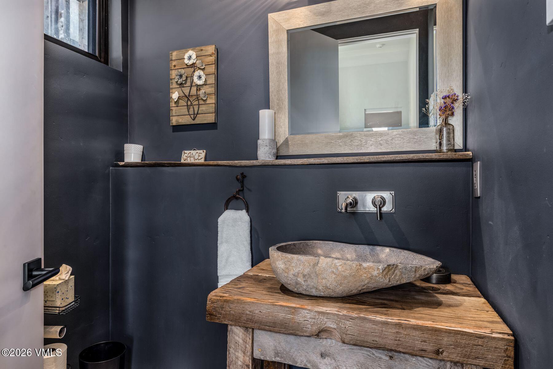 891 E Haystacker Drive