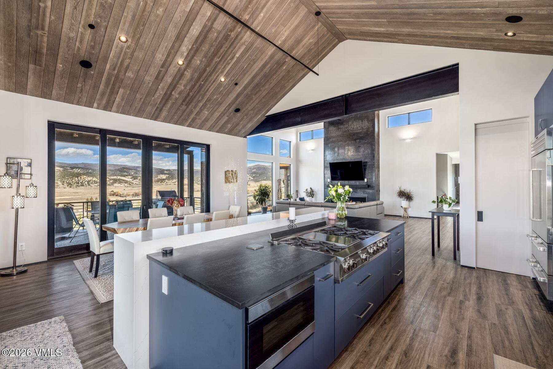 891 E Haystacker Drive