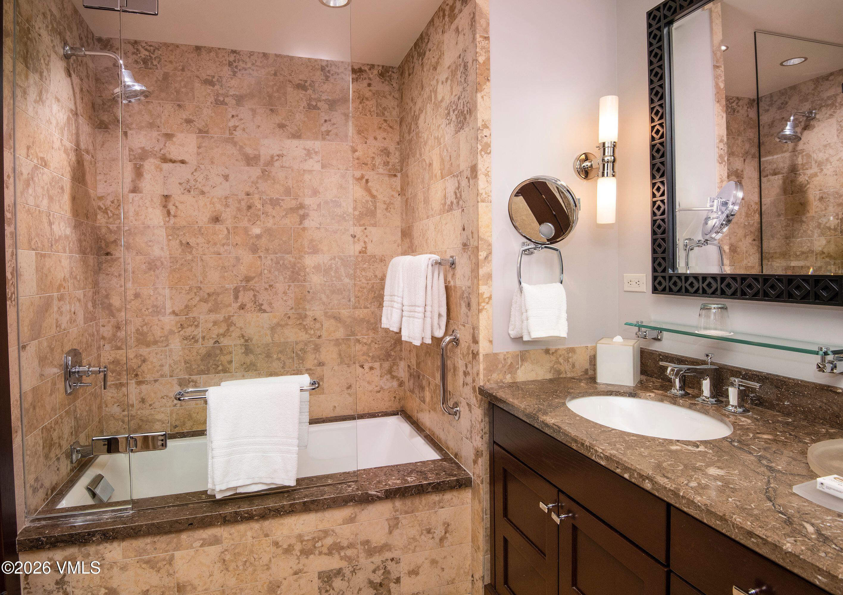 1 Vail Road Unit: 6102L