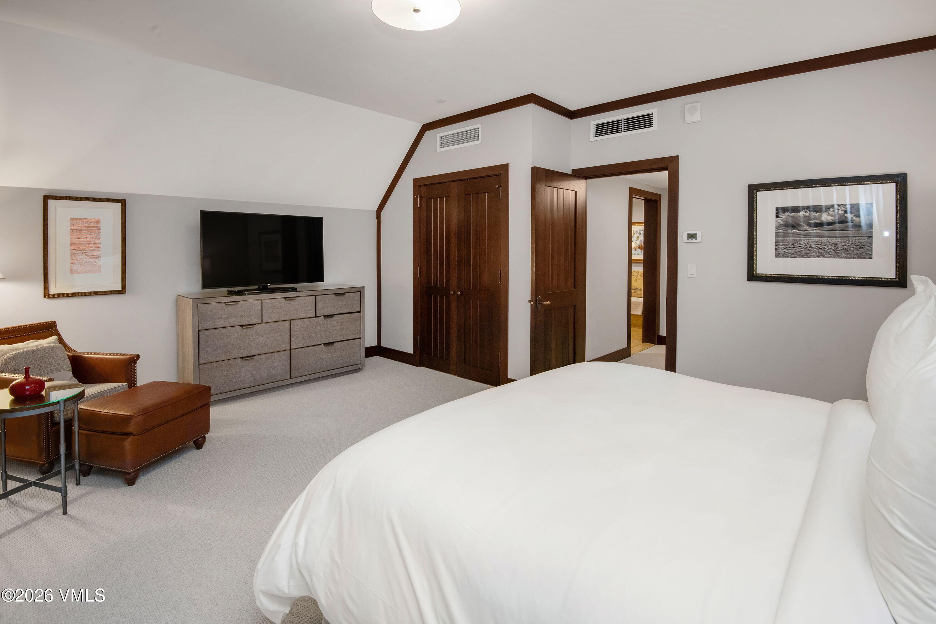 1 Vail Road Unit: 6102L