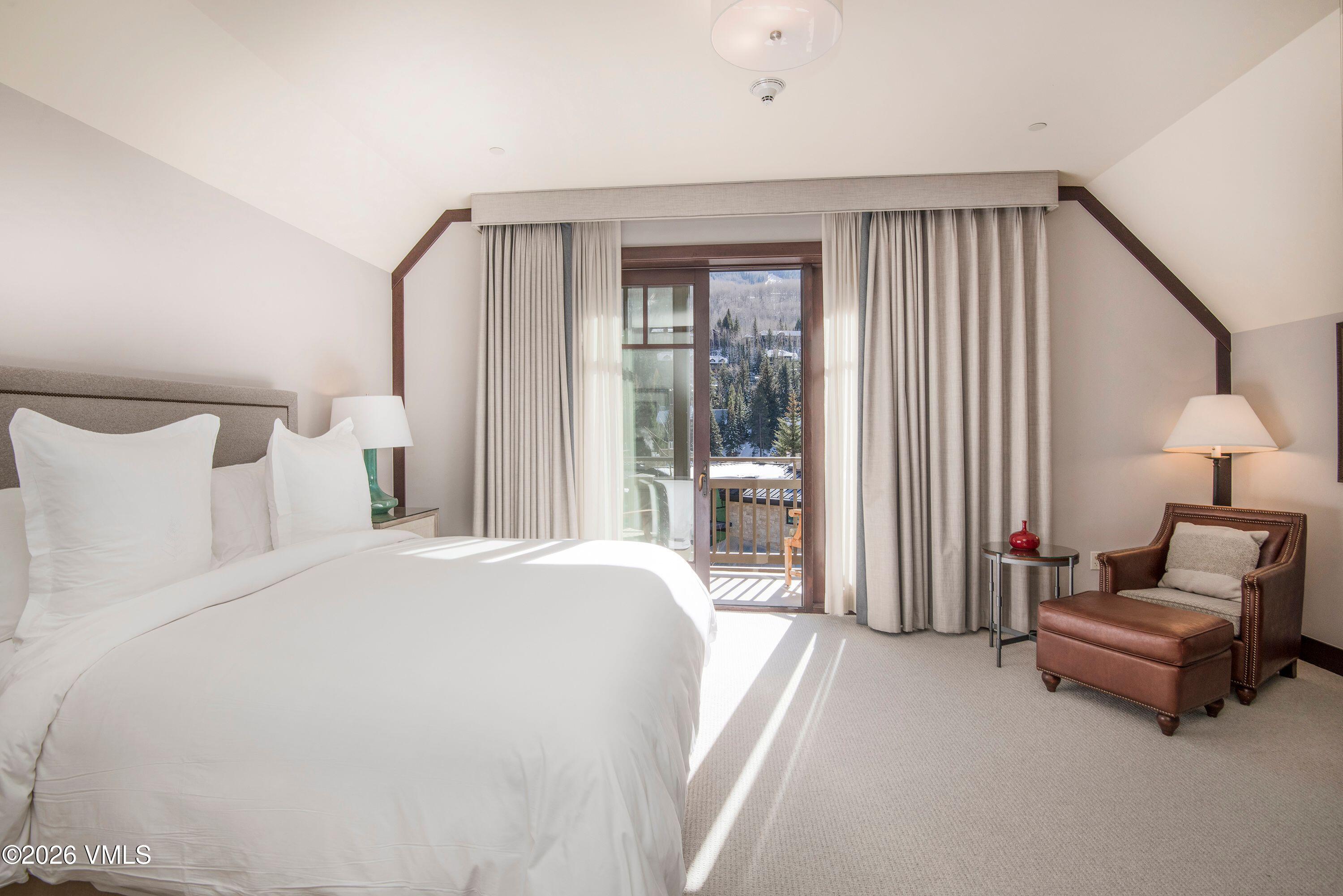 1 Vail Road Unit: 6102L