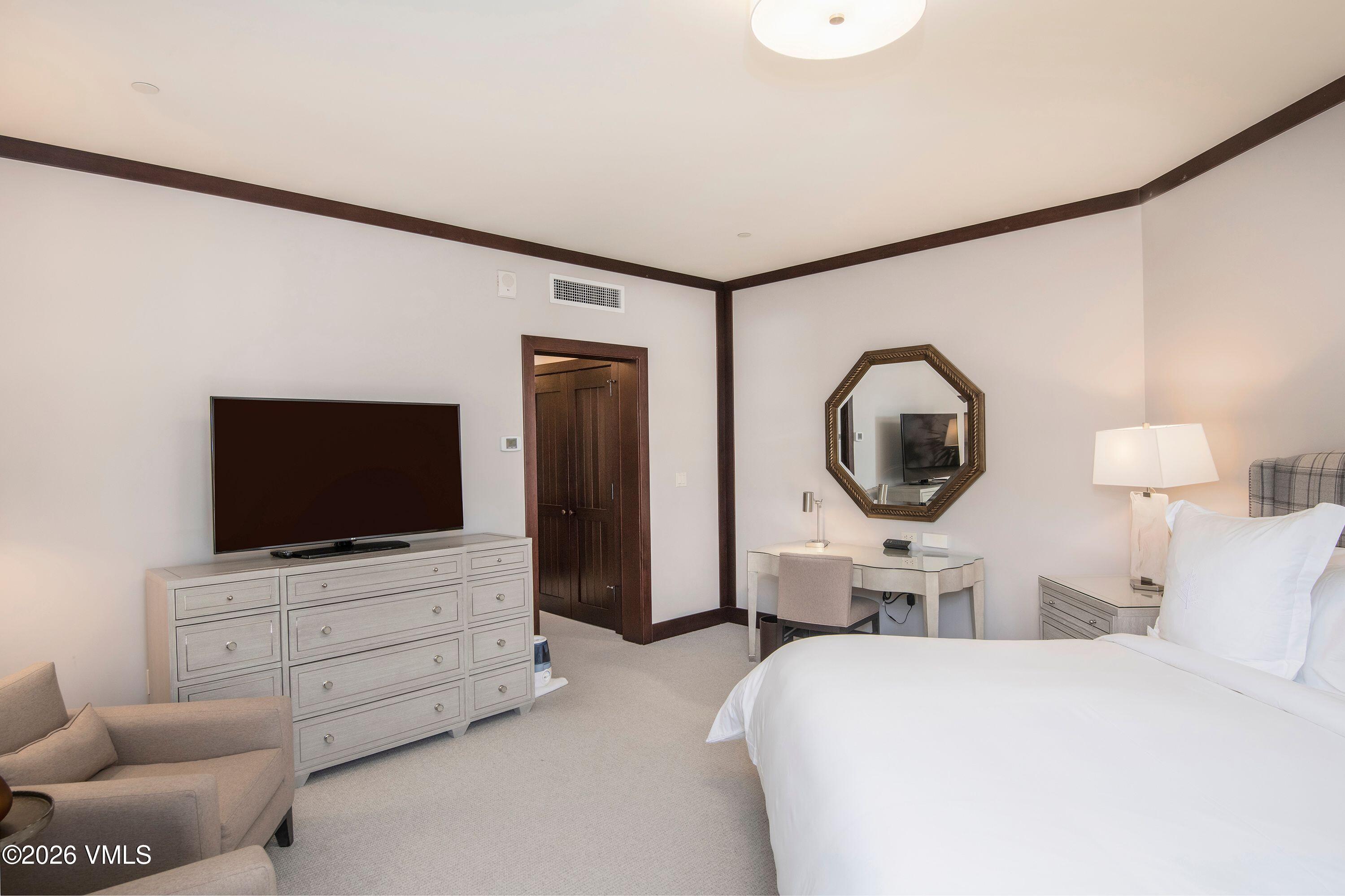 1 Vail Road Unit: 6102L
