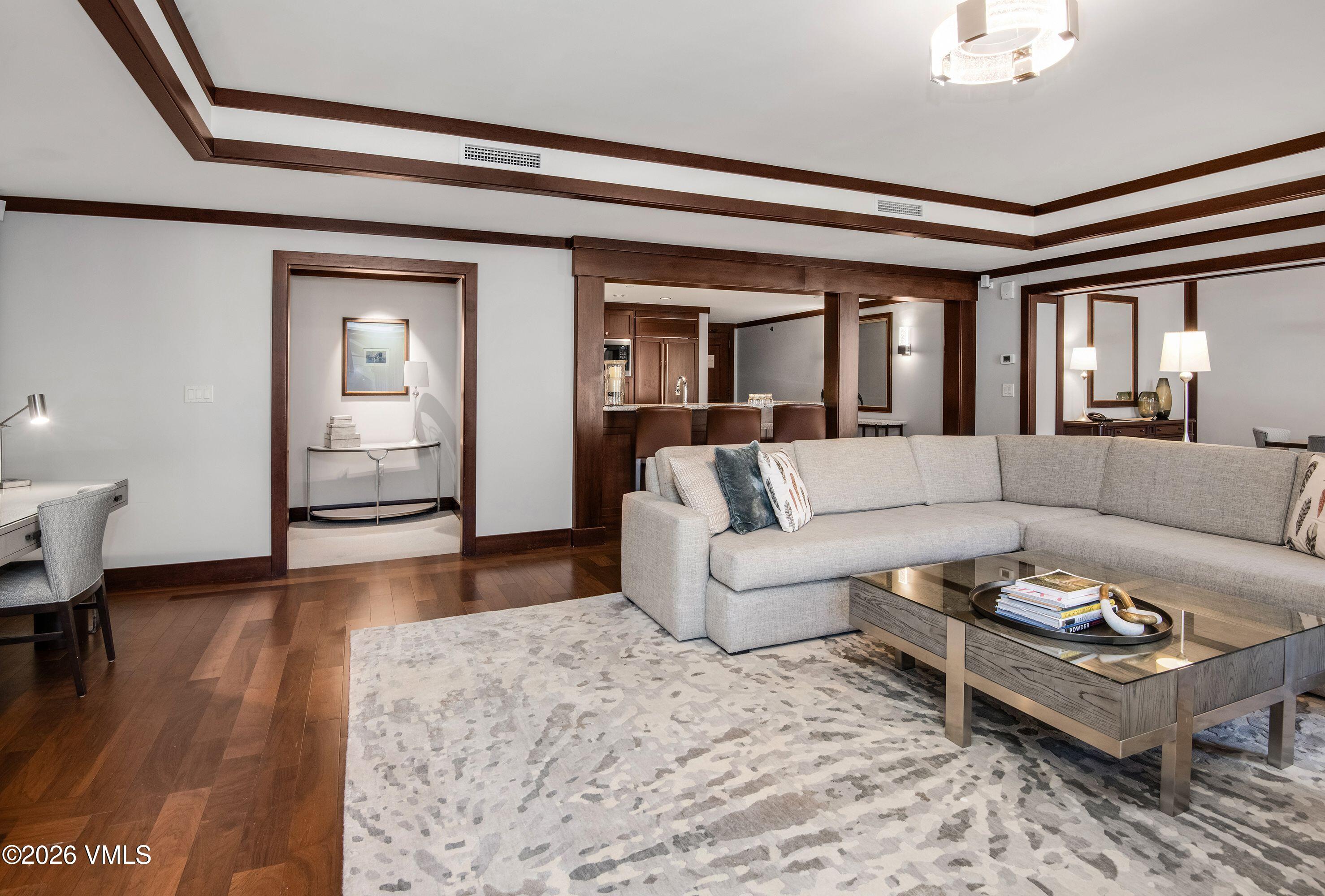 1 Vail Road Unit: 6102L