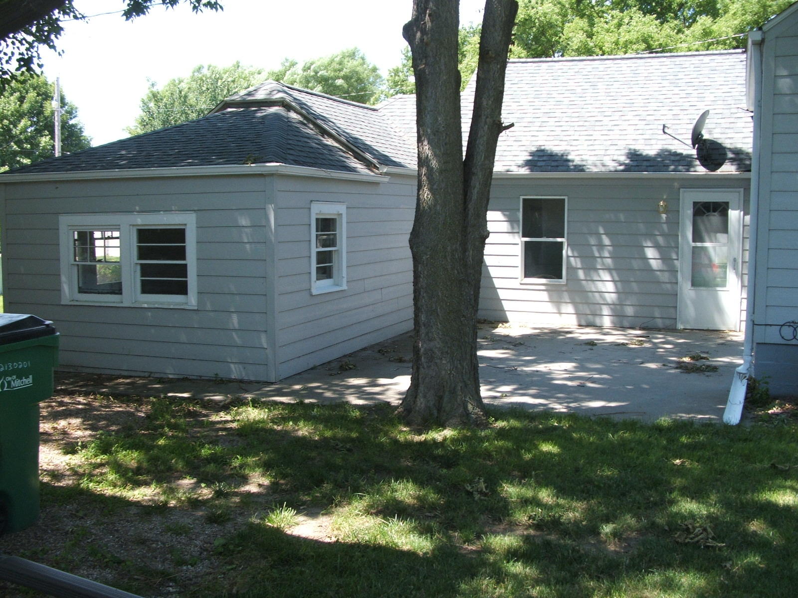 601 E 5th Ave