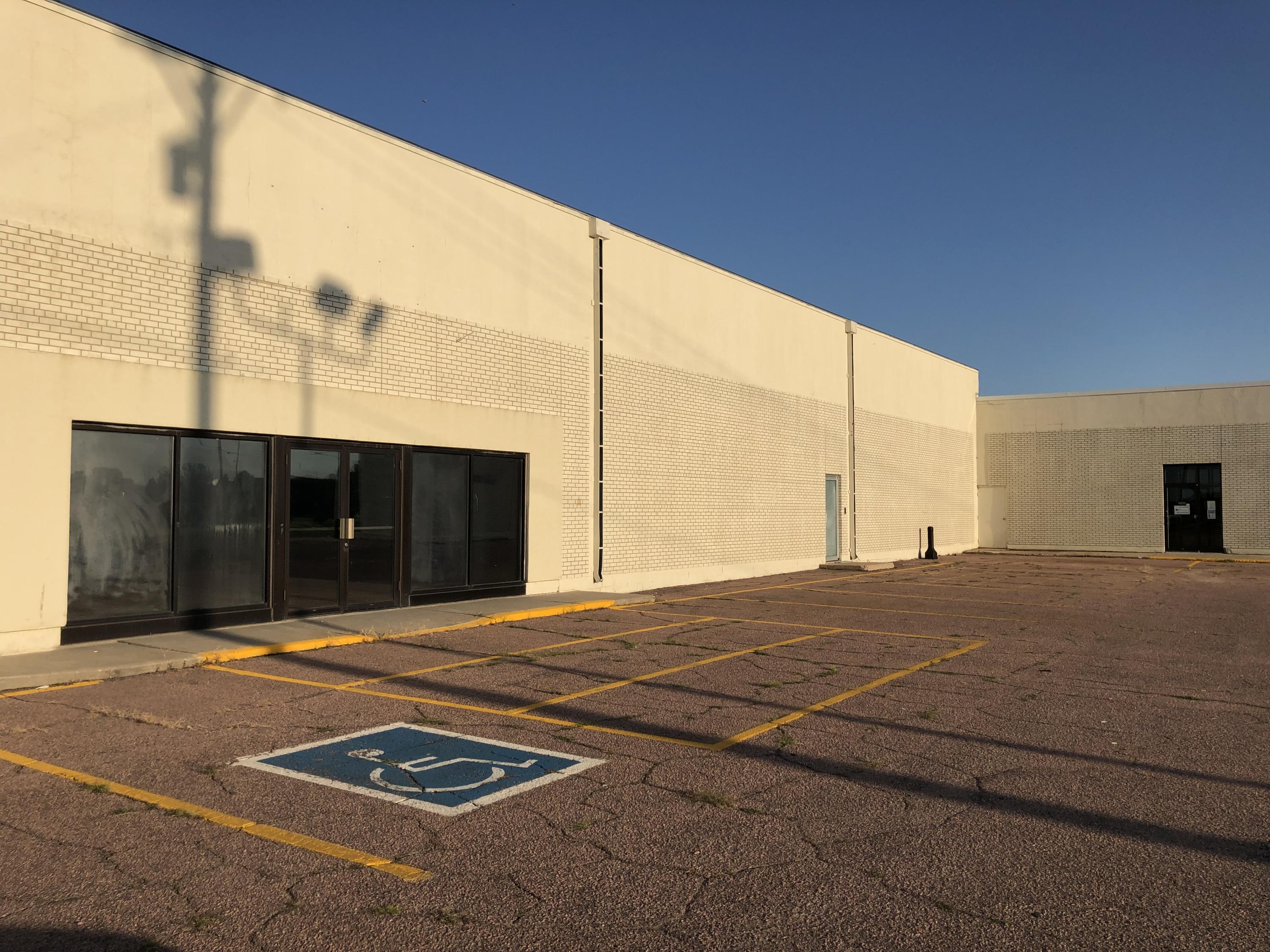 1801 N Main St