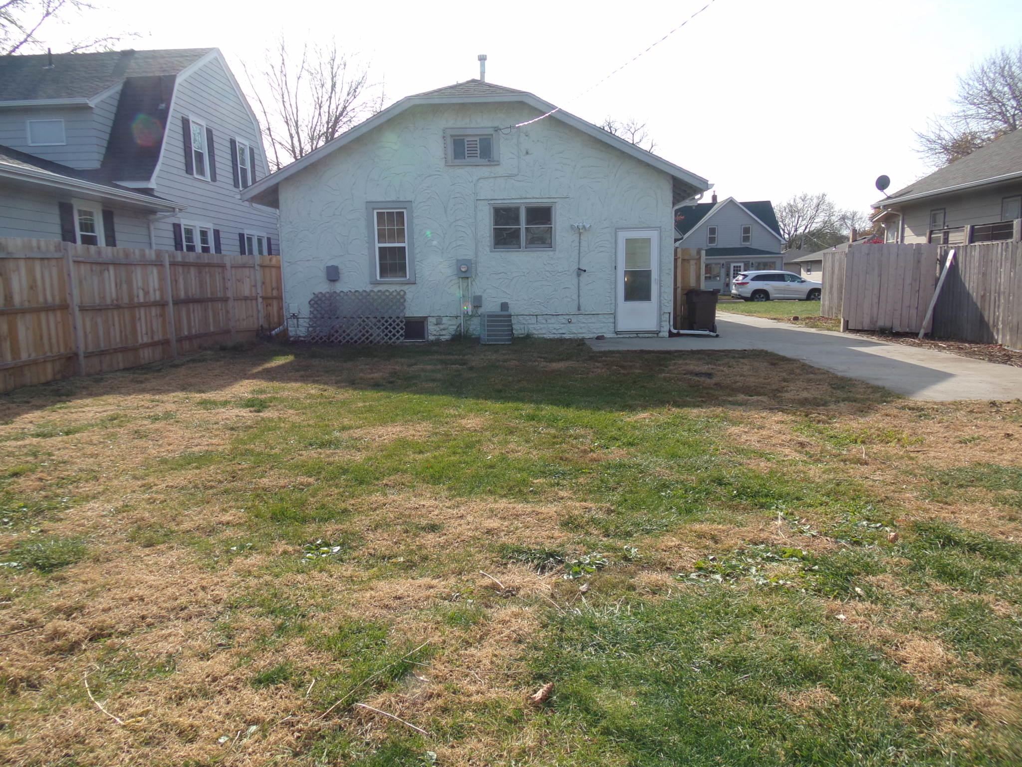 1118 E 3rd Ave
