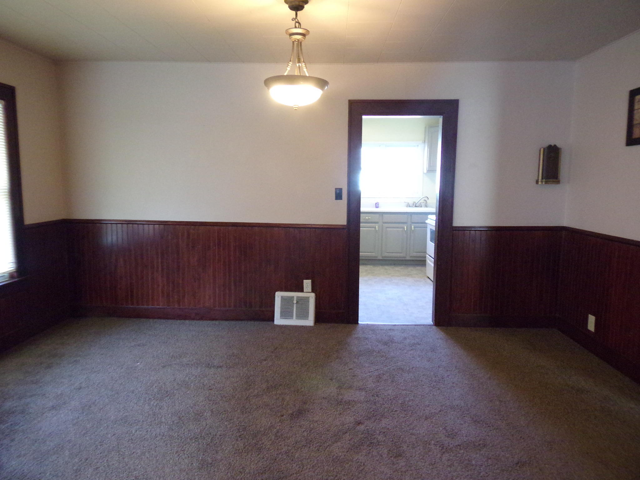1118 E 3rd Ave