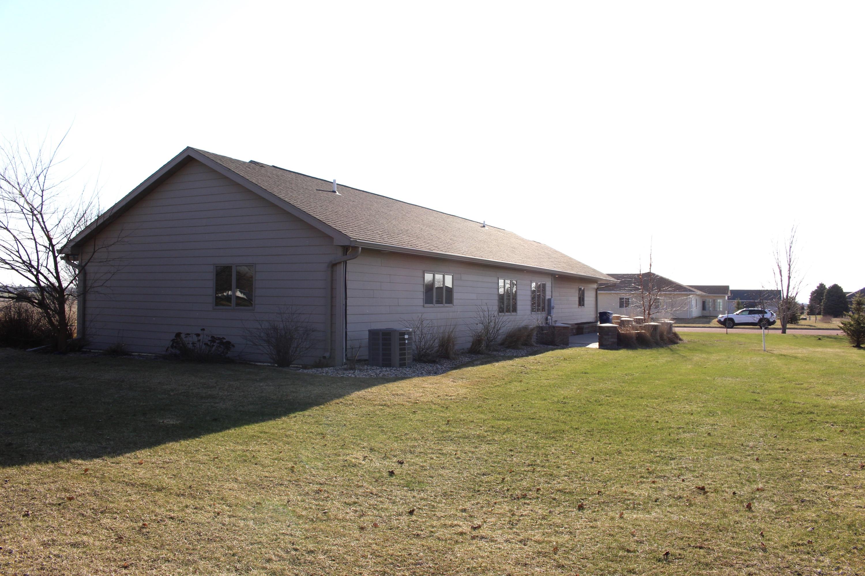 900 Carl Rd