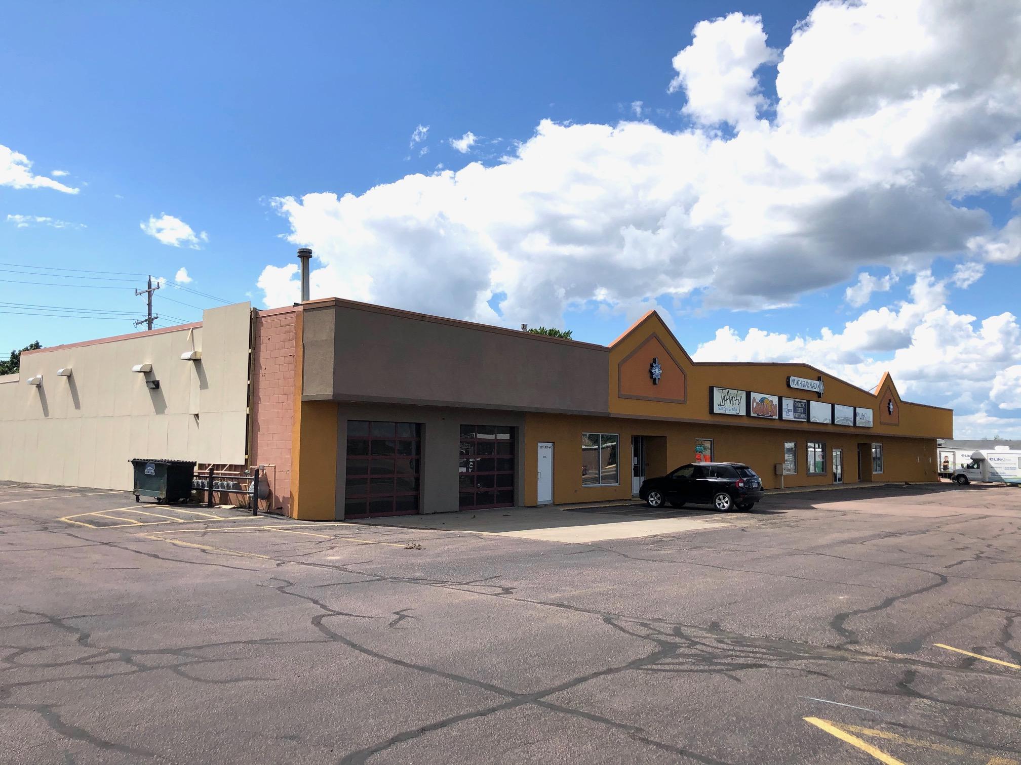 1401 N Main St