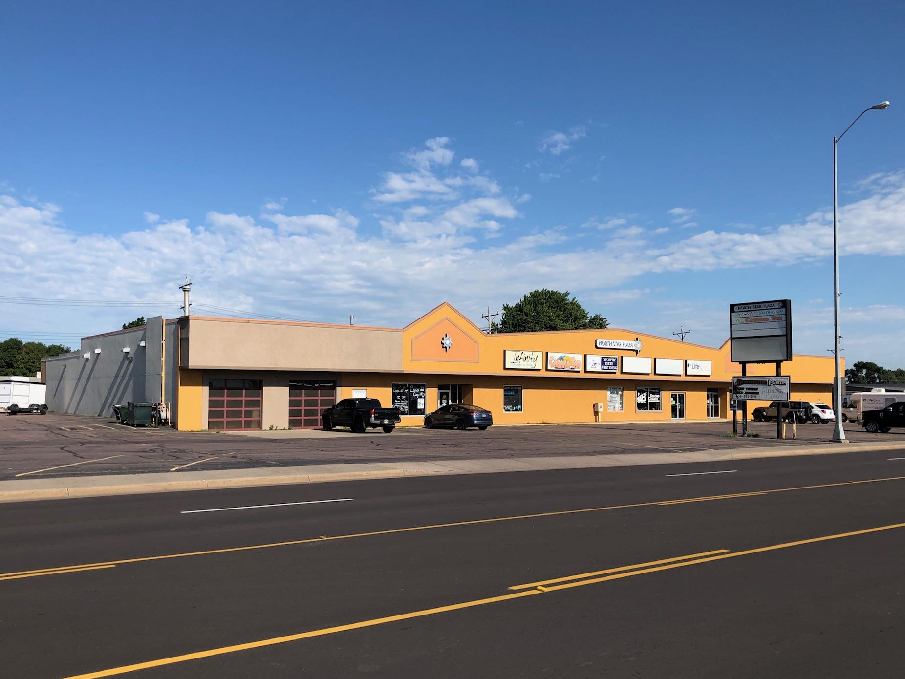 1401 N Main St