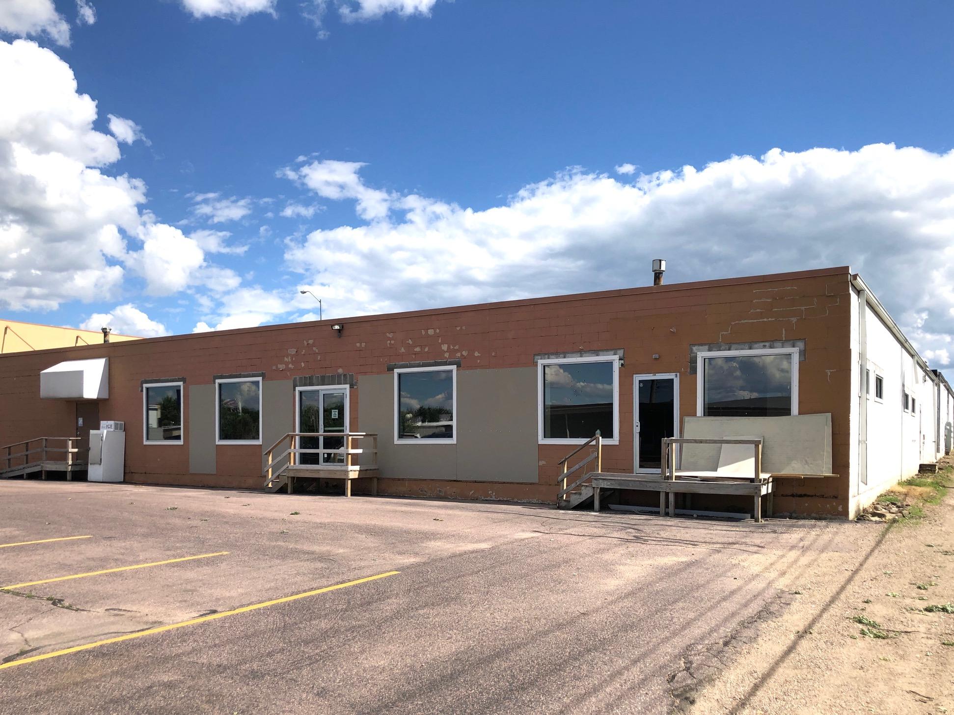 1401 N Main St