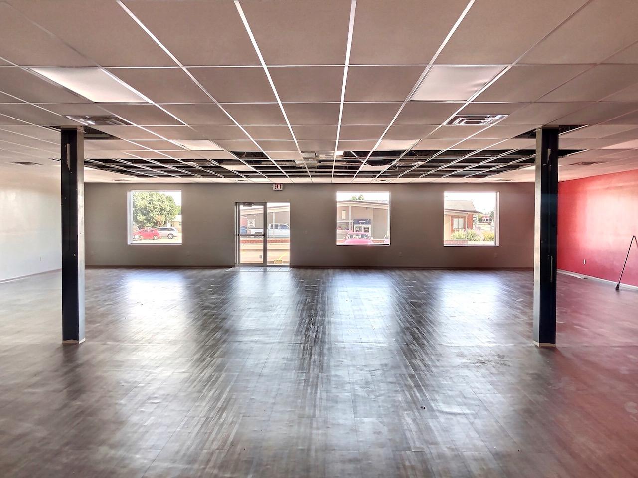 1401 N Main St