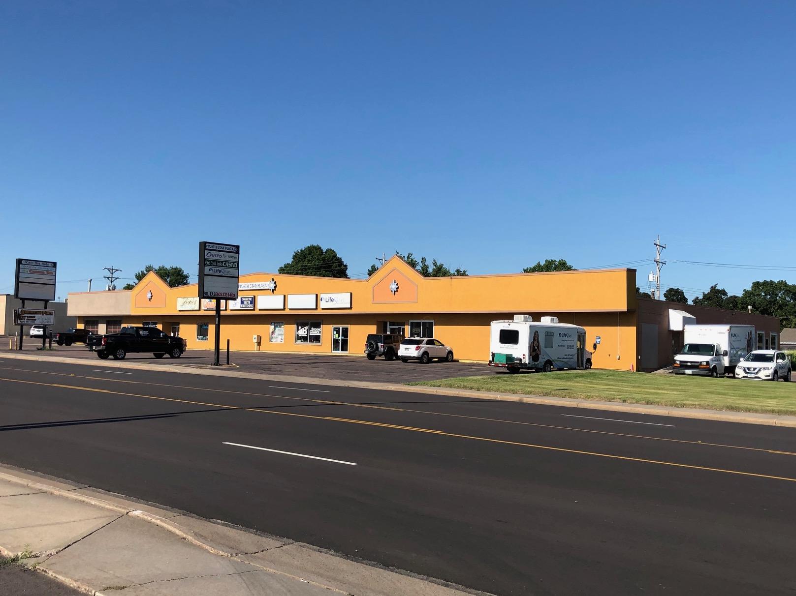 1401 N Main St