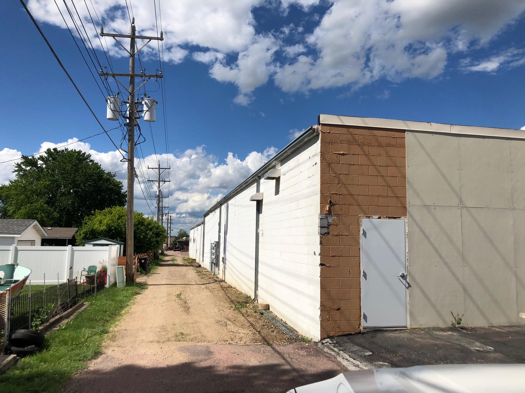 1401 N Main St