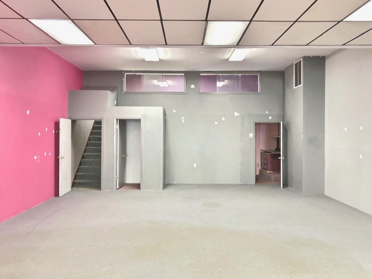 210 N Main St