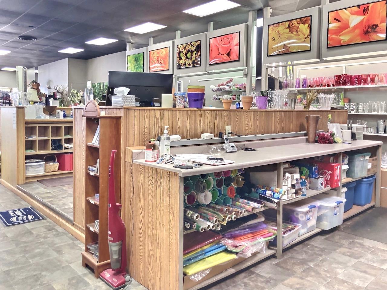 208 N Main St