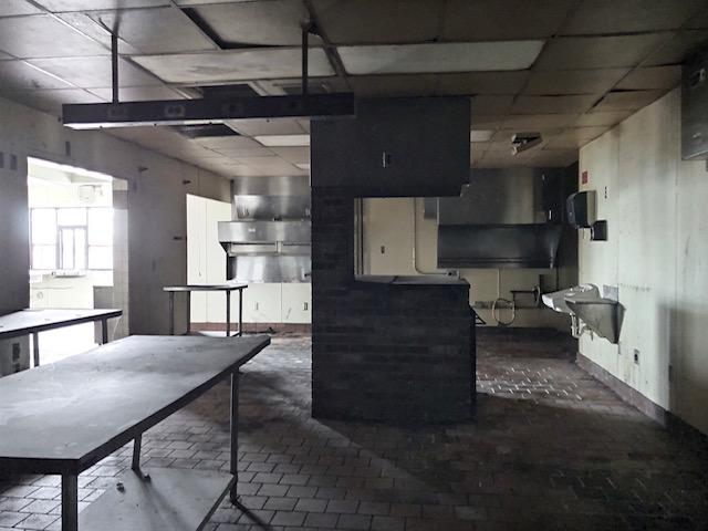 1300 S Burr St