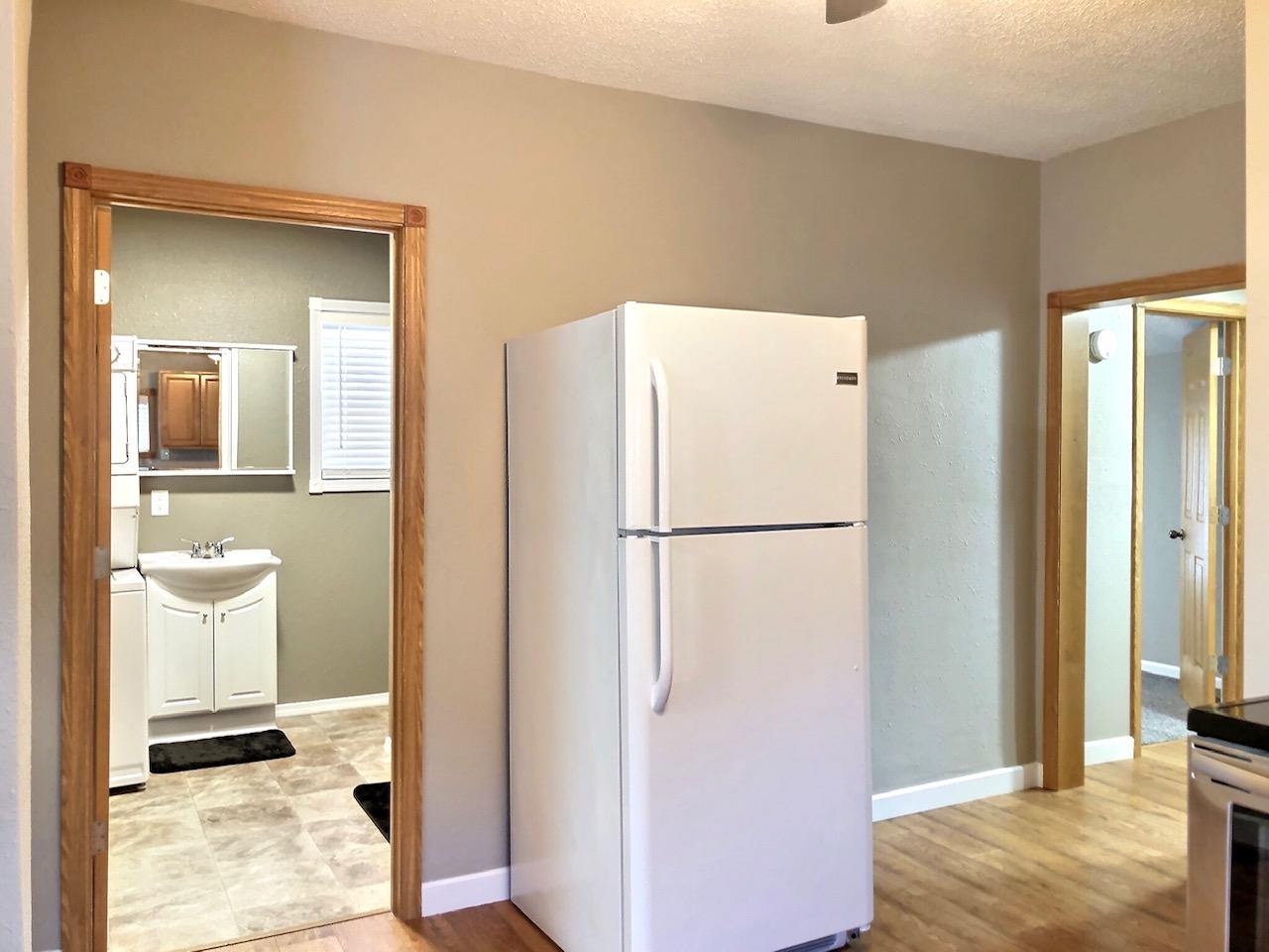 929 E Hanson Ave