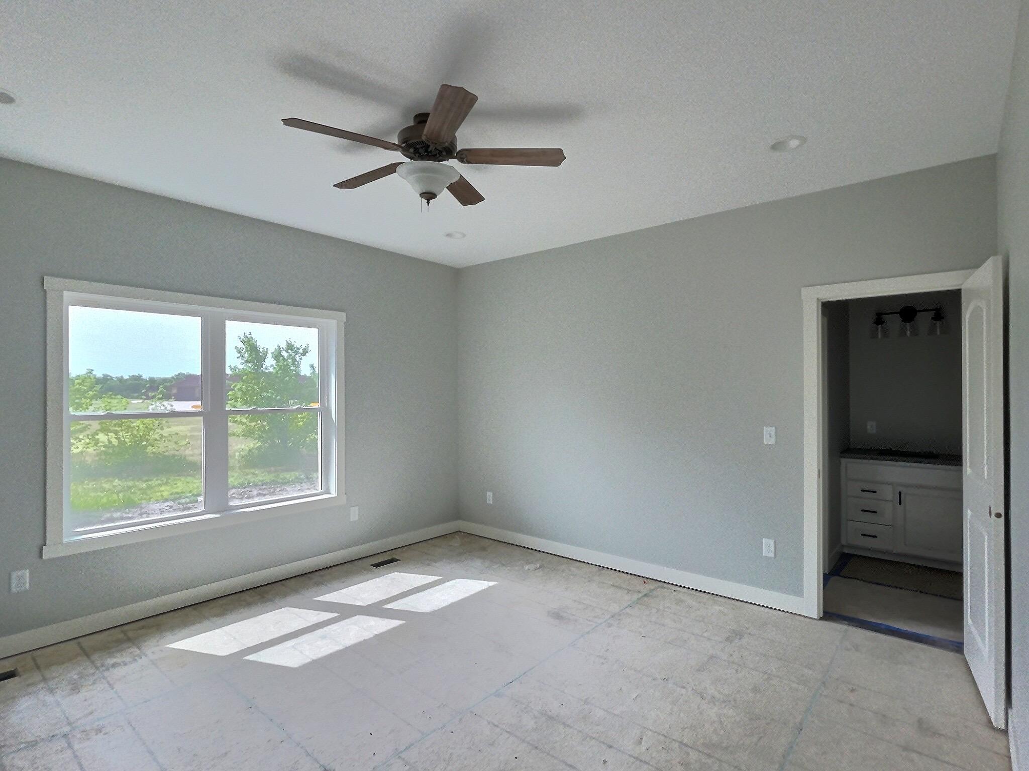 3209 Canal Cir