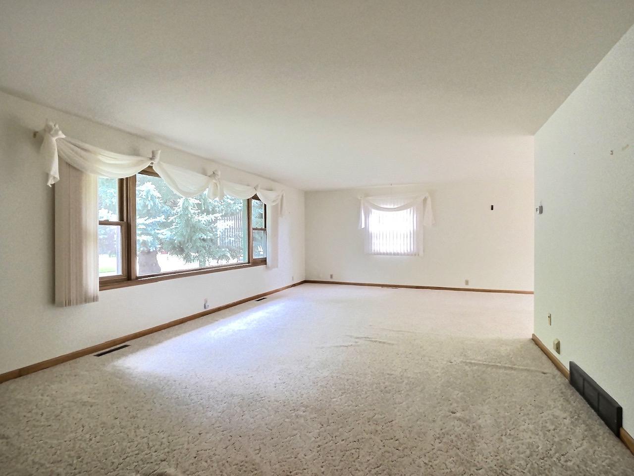 413 W 4th Ave