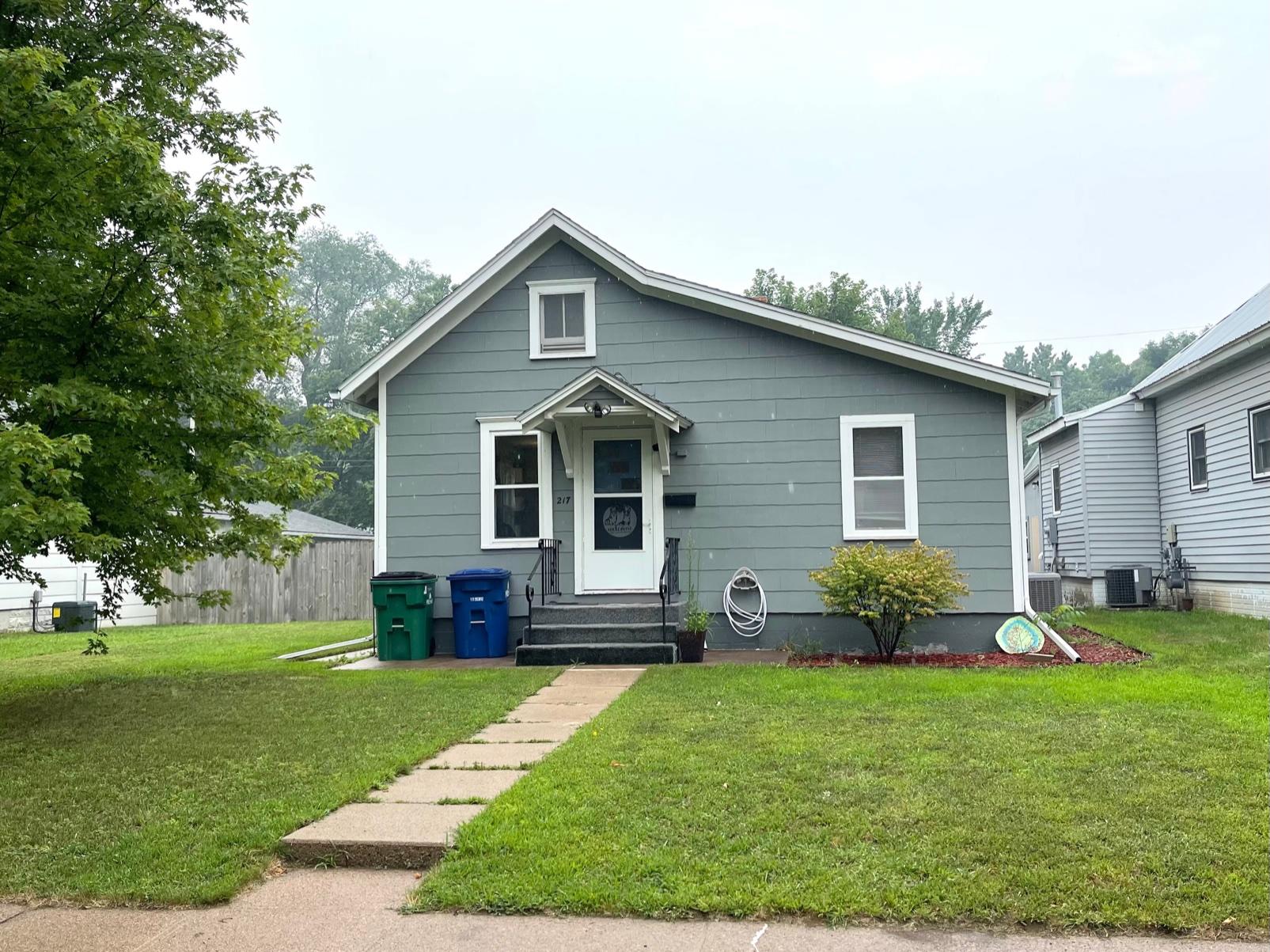 217 W 11th Ave