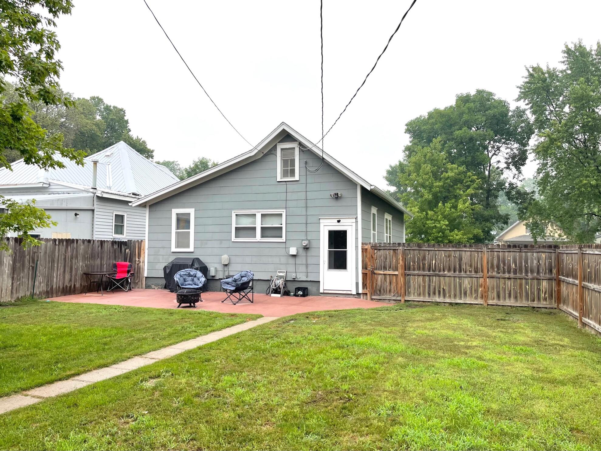 217 W 11th Ave