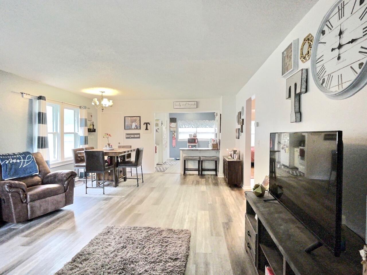 217 W 11th Ave