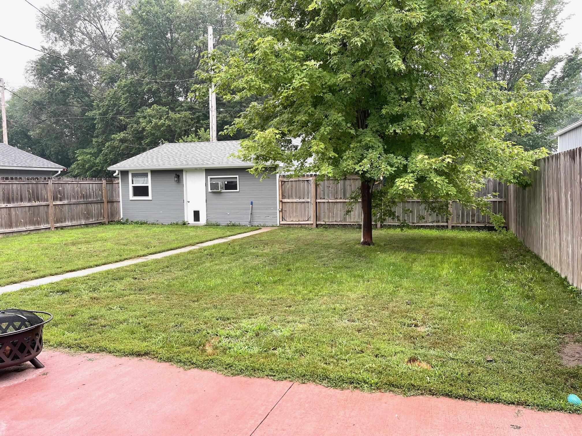 217 W 11th Ave